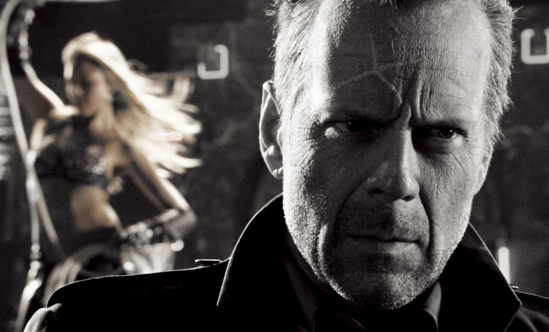 Sin City: A Dame To Kill For Official Trailer #1 - YouTube