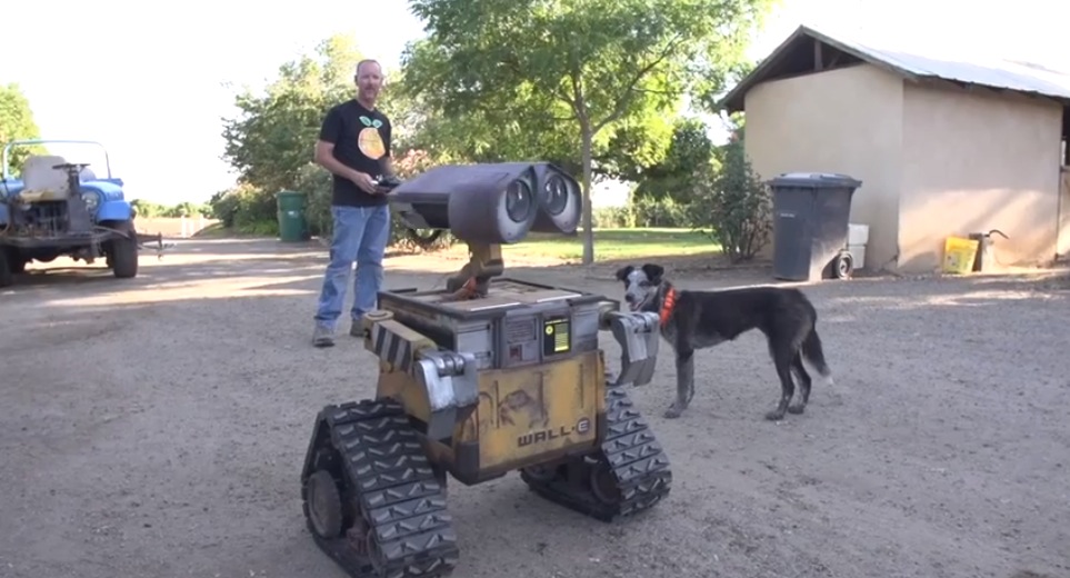 Cool Stuff: Man Builds Life-Size Working Replica of WALL-E – /Film Cool Stuff: Man Builds Life-Size Working Replica of WALL-E – /Film