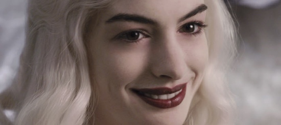 Anne Hathaway in Alice in anne hathaway top. Anne Hathaway in Alice in