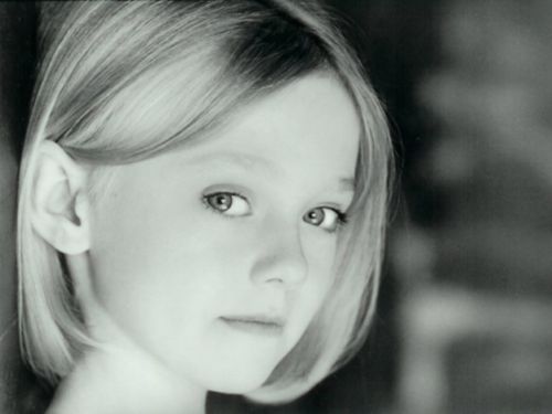 http://www.slashfilm.com/wp/wp-content/images/dakota-fanning.jpg