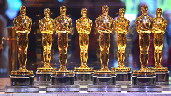 http://www.slashfilm.com/wp/wp-content/images/oscar-statuettes-1.jpg