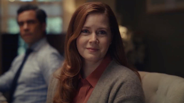 Amy Adams smiling as Cynthia in Dear Evan Hansen