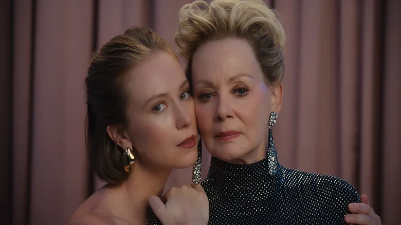 Hannah Einbinder as Ava and Jean Smart as Deborah Vance on Hacks