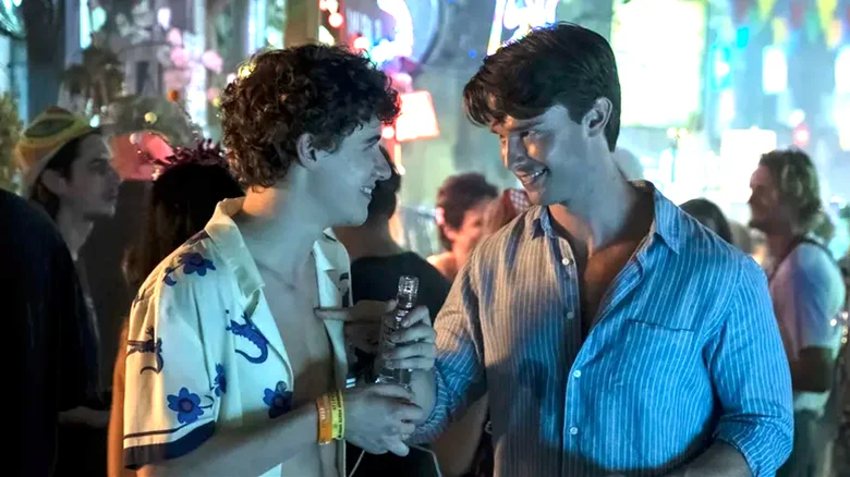 The White Lotus, Lochlan and Saxon partying it up at a party