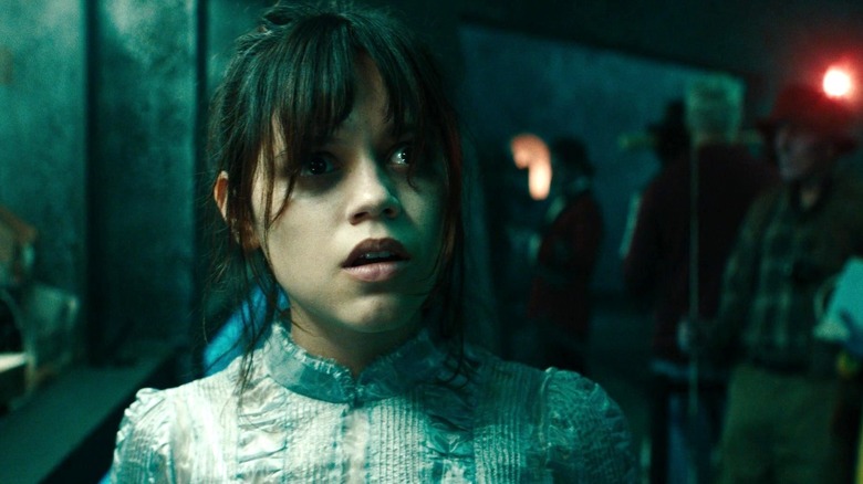 Jenna Ortega as Astrid Deetz looking confused in Beetlejuice Beetlejuice