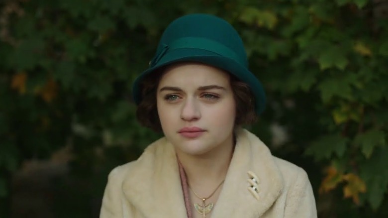 Joey King as Bessie Cavallo sitting outdoors in Radium Girls