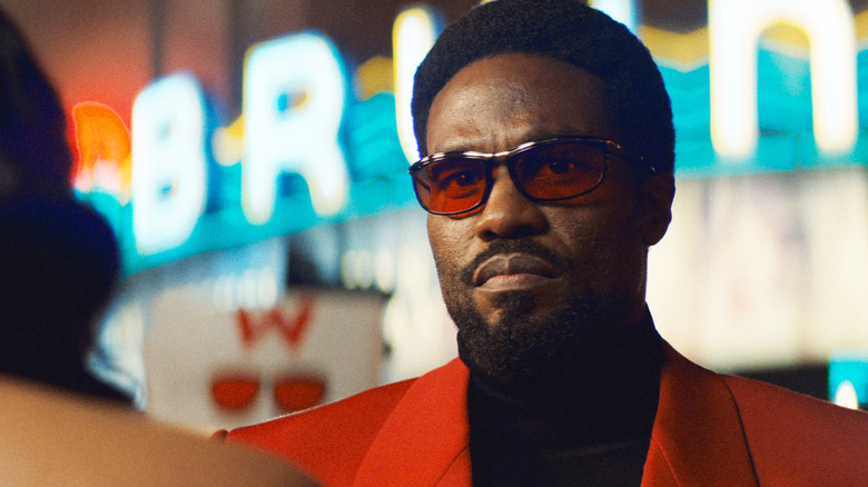 Yahya Abdul-Mateen II as Simon Williams on the red carpet of the Wonder Man movie in Wonder Man