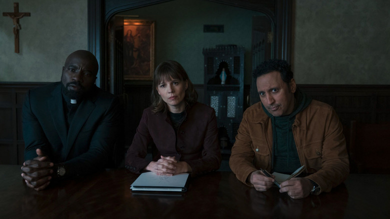 David Acosta (Mike Colter), Dr. Kristen Bouchard (Katja Herbers), and Ben Shakir (Aasif Mandvi) listen to a case in Evil