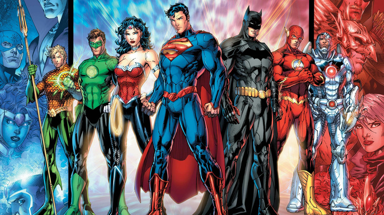 Aquaman, Green Lantern, Wonder Woman, Superman, Batman, Flash and Cyborg posing