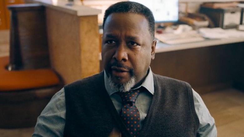 Wendell Pierce's Perry White talking in Superman