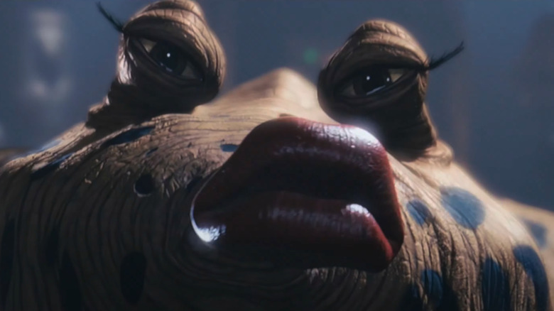 Michele Gruska as Sy Snootles sings into the camera in Return of the Jedi