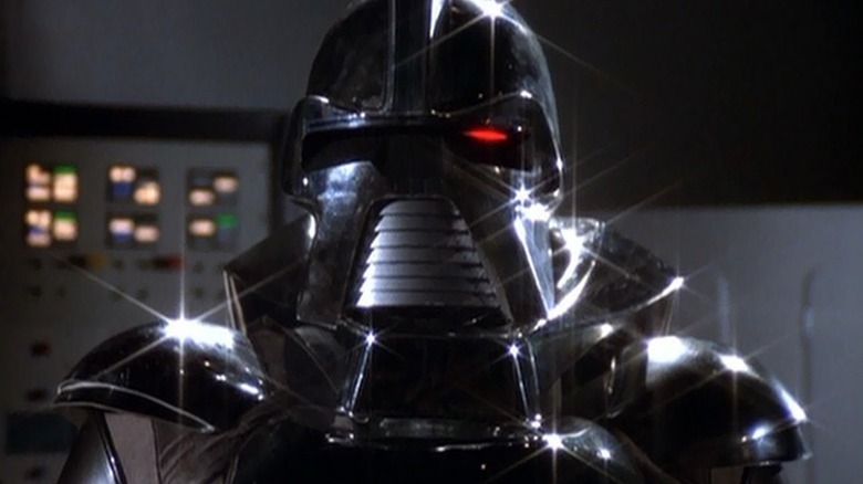 A Cylon stands menacingly in Battlestar Galactica (1978)