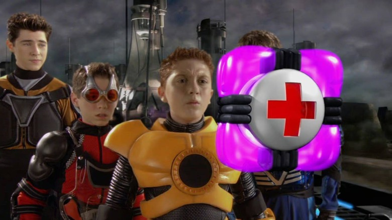 Juni (Daryl Sabara) finding a health power-up in Spy Kids 3D: Game Over