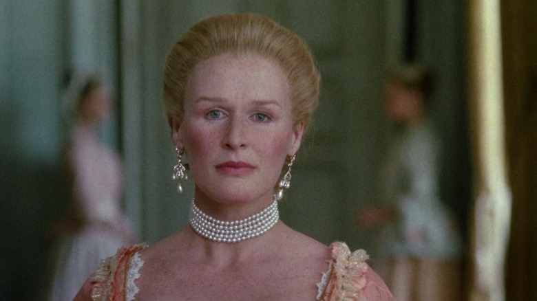 Glenn Close in period clothing as Marquise de Merteuil in Dangerous Liaisons