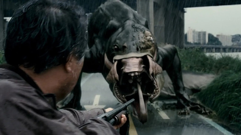 Park Gang-doo (Song Kang-ho) faces down monster in The Host
