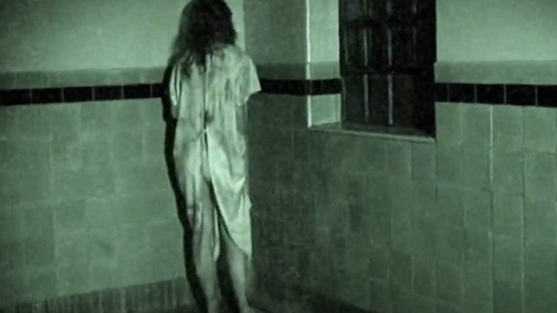 Ghost in corner Grave Encounters