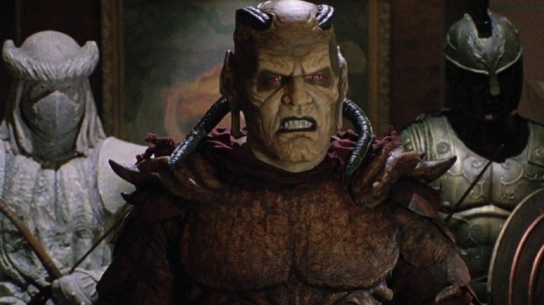 Andrew Divoff as the Djinn, talking smack in Wishmaster