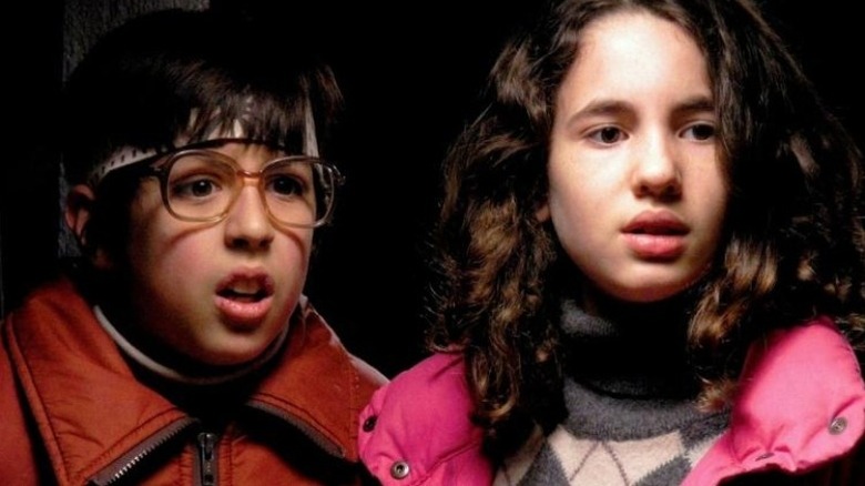 Ivana Baquero as Moni and friend, disturbed by what they see in A Christmas Tale