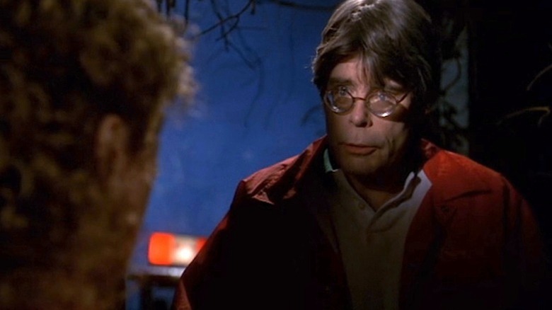 Stephen King delivers a pizza in Rose Red