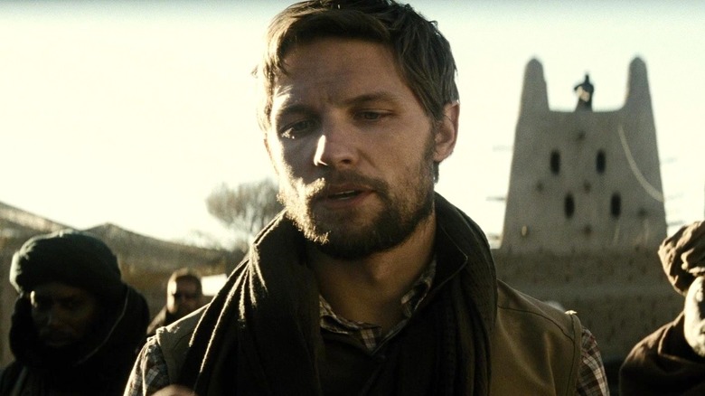 Michael Cassidy's Jimmy Olsen looking down in Batman v Superman: Dawn of Justice