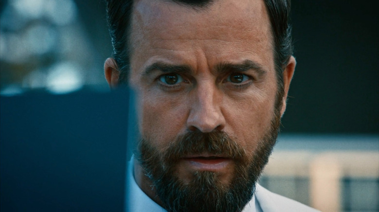 Kevin Garvey (Justin Theroux) reading off a teleprompter on The Leftovers