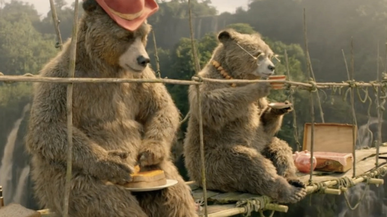 Michael Gambon as Pastuzo with his wife Lucy in Paddington 2