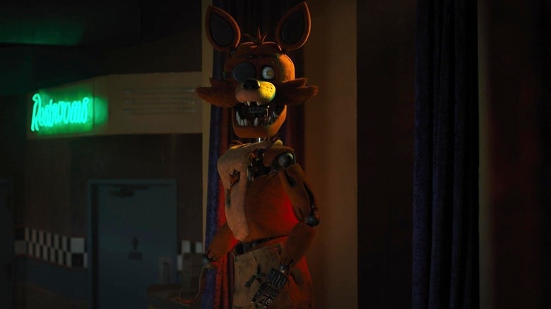 Foxy looking to the side in Five Nights at Freddy's