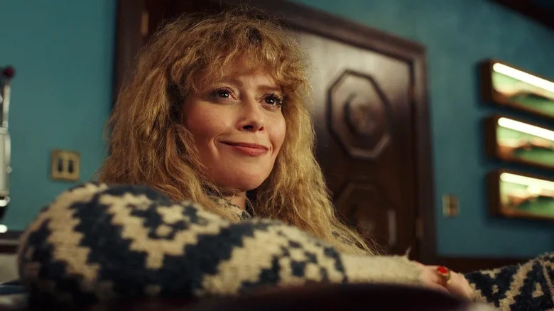 Natasha Lyonne wryly smiling in Poker Face