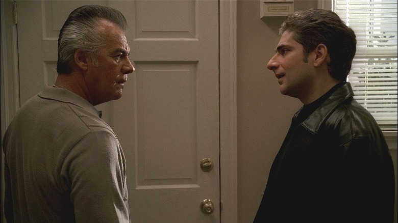 Paulie Walnuts arguing with Chris 