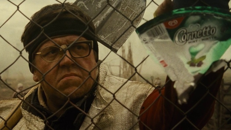 Andy (Nick Frost) holds ice cream in The World's End