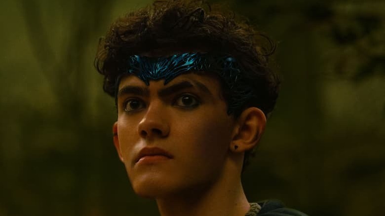 Joe Locke as Teen/William Kaplan/Wiccan wearing a Scarlet Witch-esque headband in Agatha All Along