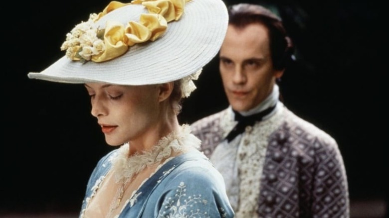 Michelle Pfeiffer John Malkovich period outfits