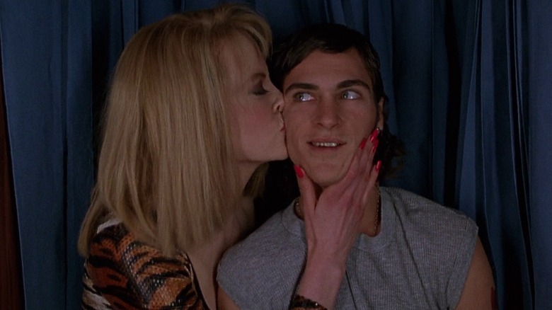 Nicole Kidman Joaquin Phoenix kiss on the cheek