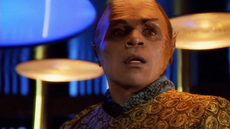 Tuvix (Tom Wright) looks aghast in the transporter room in Star Trek: Voyager