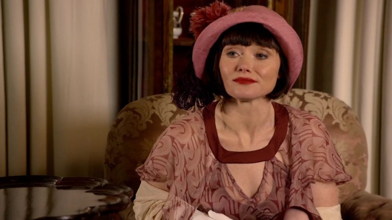 Essie Davis hat