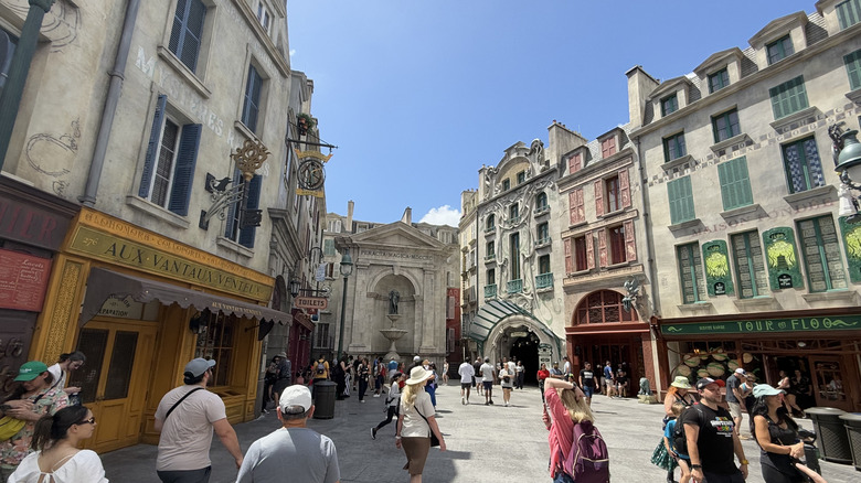 Wizarding World of Harry Potter Ministry of Magic street at Epic Universe