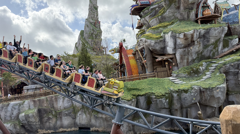 Hiccups winged gliders roller coaster at Isle of Berk in Epic Universe
