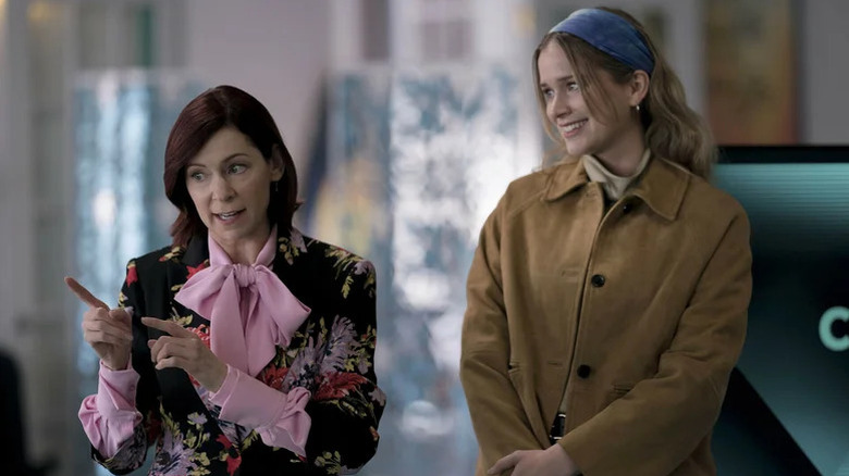 Elsbeth Tascioni (Carrie Preston) explains something next to a bemused Quinn Powers (Elizabeth Lail) in Elsbeth