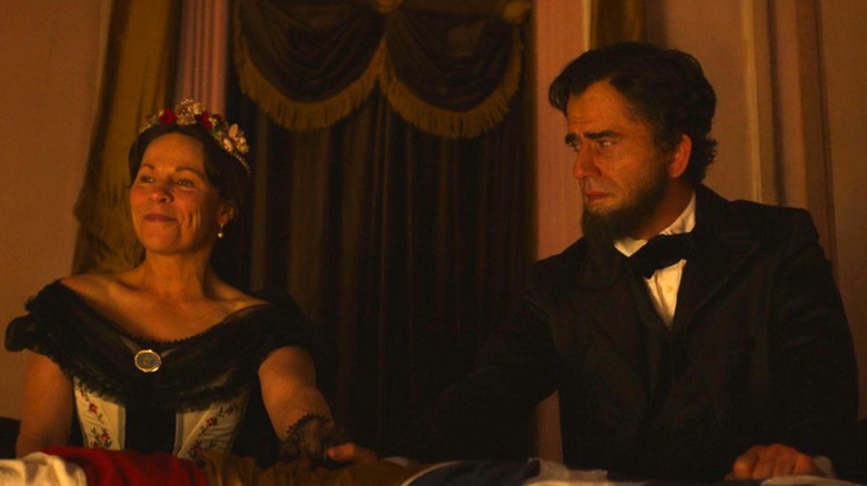 Abraham Lincoln (Hamish Linklater) looking mournfully at wife (Lili Taylor) in Manhunt