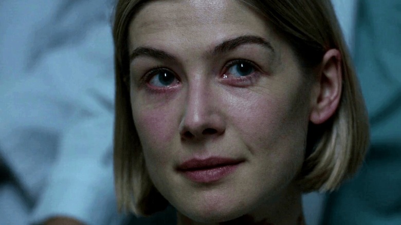 Rosamund Pike Gone Girl head on pullow