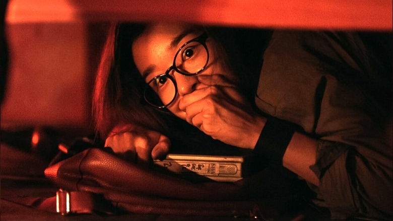 park mi-jung hides under bed