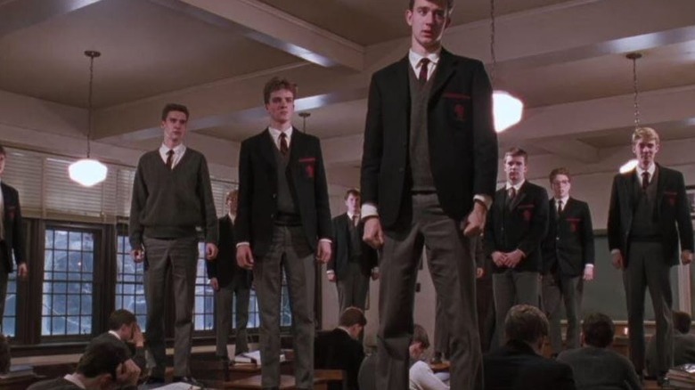 dead poets society standing on desks