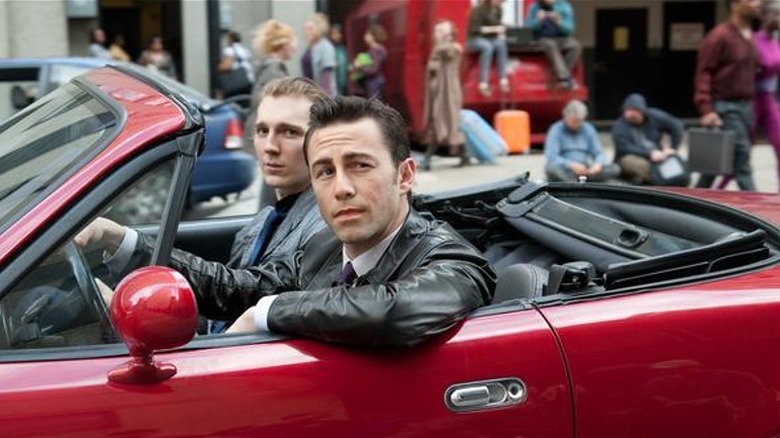 Joe and Seth pull up in the car