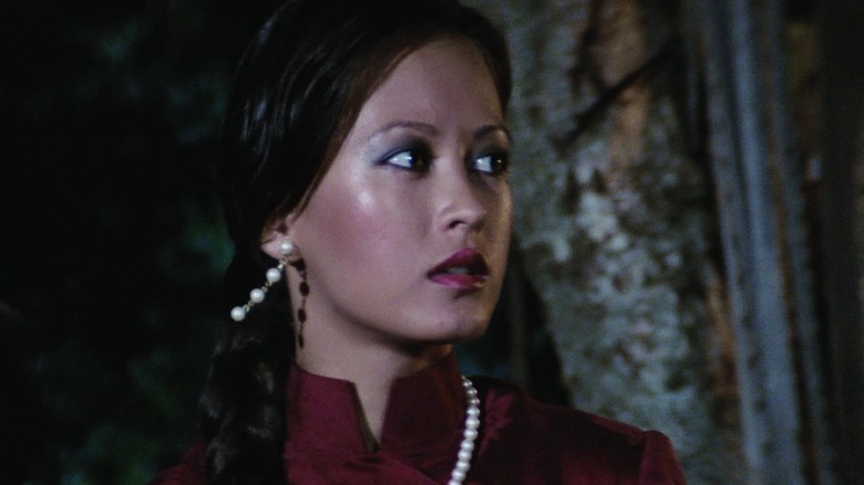 Julia Nickson as Co keeps an eye out for Rambo in First Blood Part II