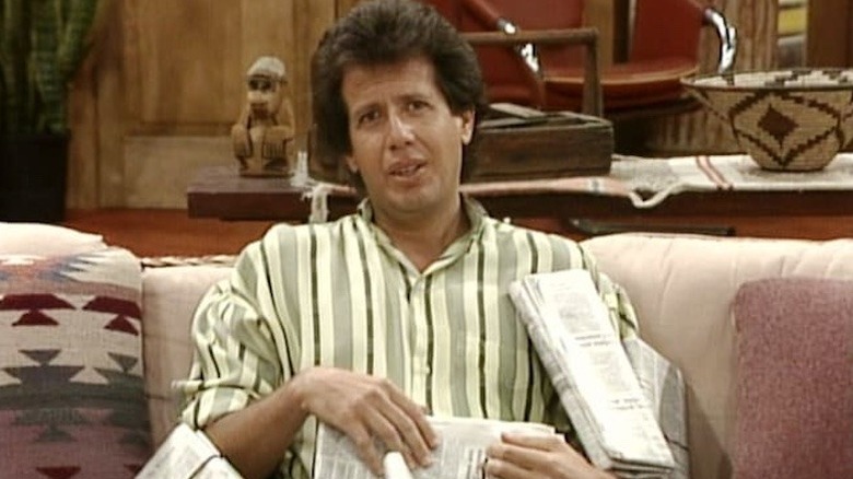 Garry Shandling addresses the studio audience during an episode of It's Gary Shandling's Show