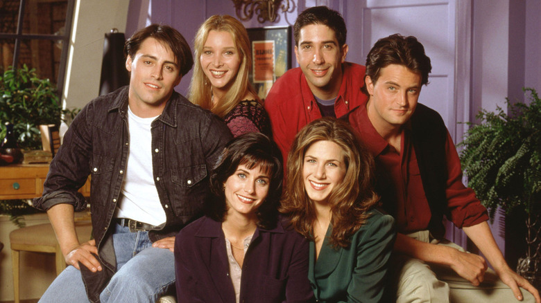 Matt LeBlanc, Lisa Kudrow, David Schwimmer, Matthew Perry, Courteney Cox, and Jennifer Aniston in Friends