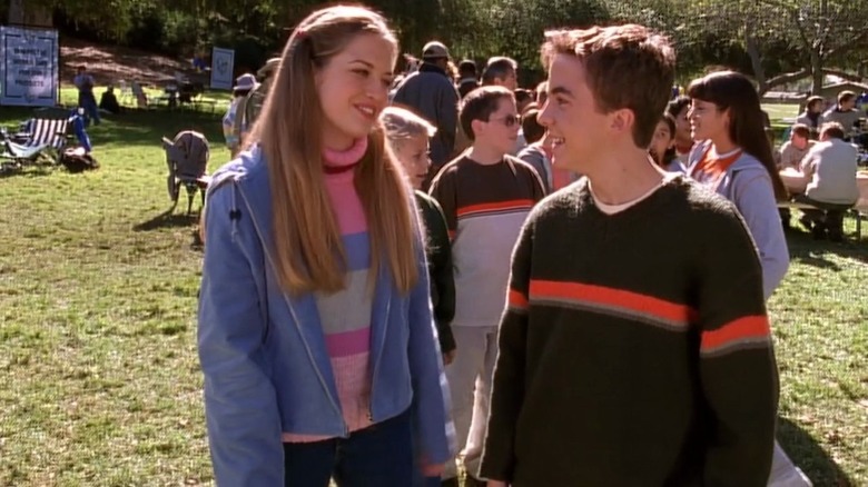 Malcolm (Frankie Muniz) talking to a girl on Malcolm in the Middle