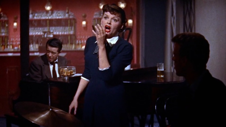 Judy Garland as Esther Blodgett, singing in a nightclub in A Star Is Born