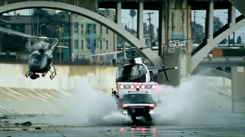 Ambulance chased by helicopters through LA River in Ambulance