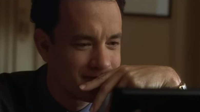 Joe Fox (Tom Hanks) looking at his computer in You've Got Mail